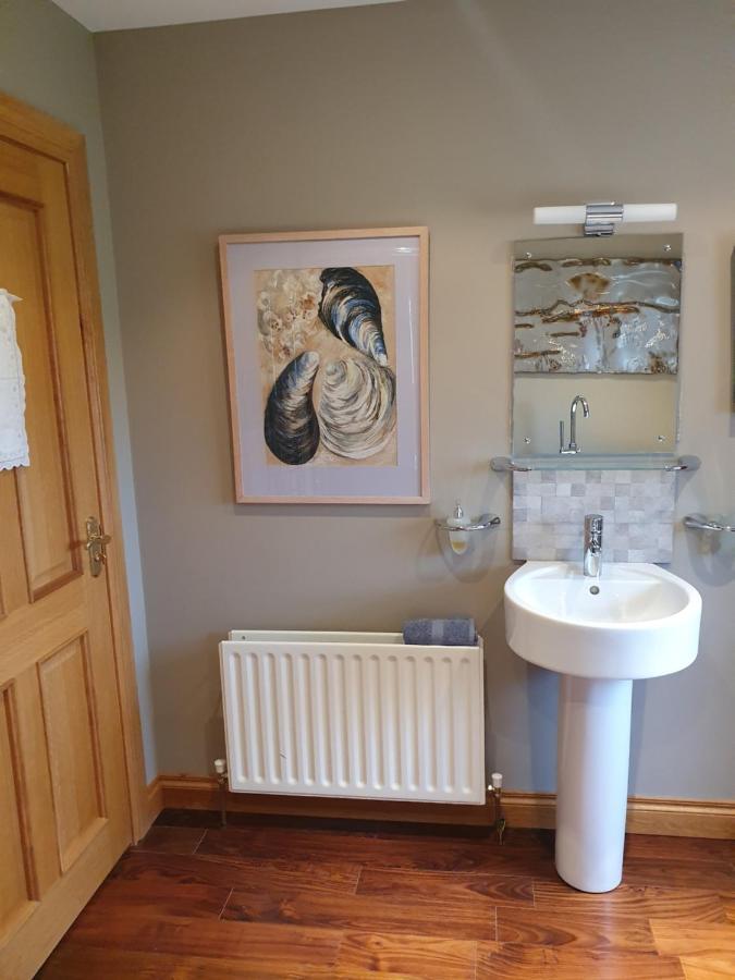 Lynster House Hotell Monaghan Eksteriør bilde